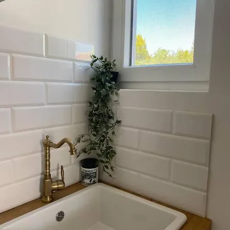 Apartman Isla With Heated Pool,center, Near The