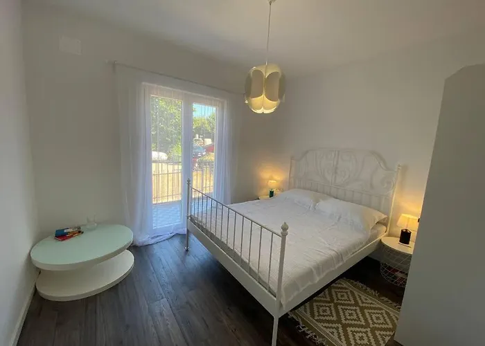 Isla With Heated Pool,center, Near The Preko